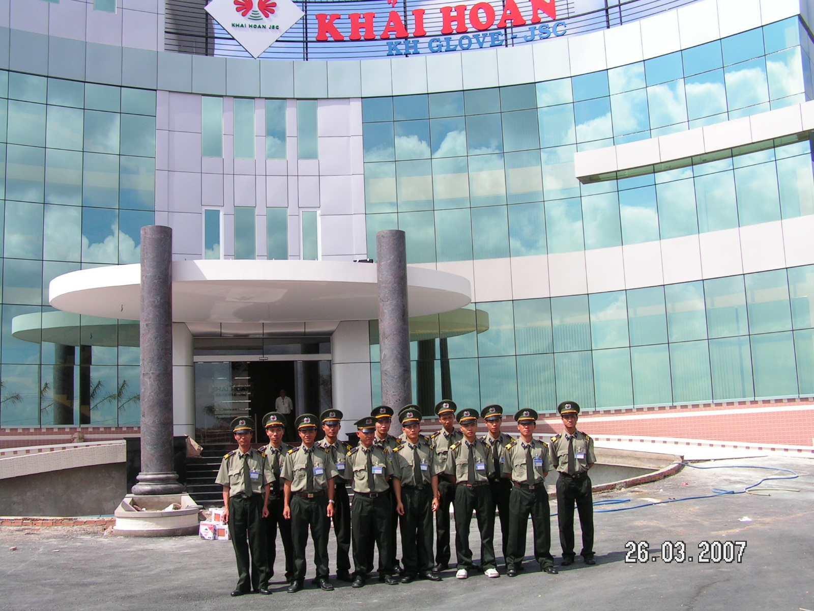 Bảo vệ toà nhà